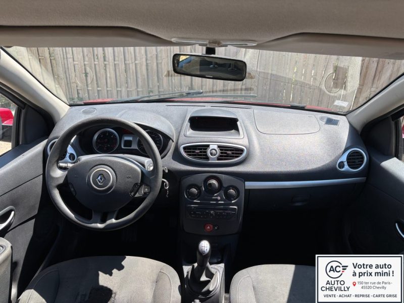 RENAULT CLIO III AUTHENTIQUE 1.5 DCI 70
