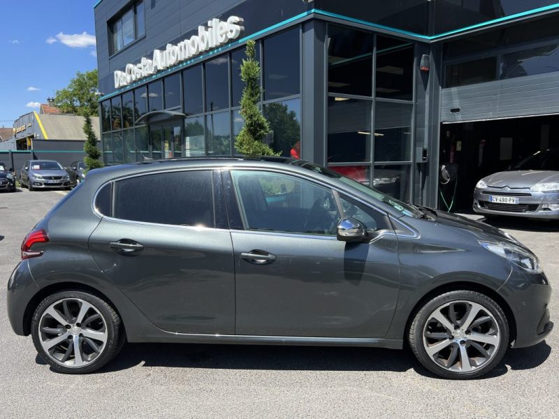 PEUGEOT 208 PHASE 2 FELINE 1.2 110 Cv TOIT PANO CUIR APPLE & ANDROID 17 900 Kms - GARANTIE 1 AN