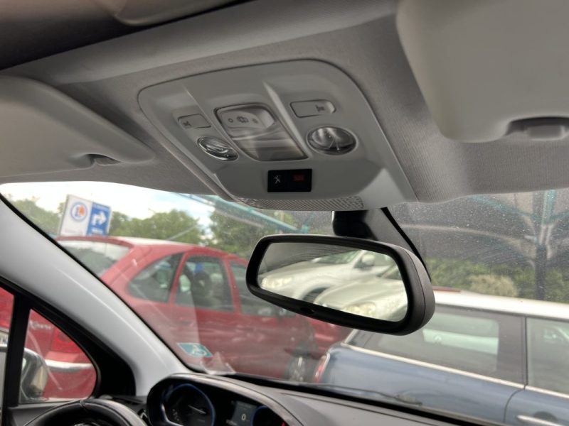 PEUGEOT 208 PHASE 2 FELINE 1.2 110 Cv TOIT PANO CUIR APPLE & ANDROID 17 900 Kms - GARANTIE 1 AN