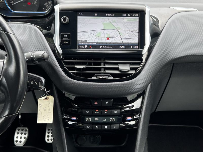 PEUGEOT 208 PHASE 2 FELINE 1.2 110 Cv TOIT PANO CUIR APPLE & ANDROID 17 900 Kms - GARANTIE 1 AN