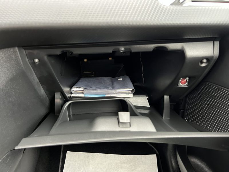 PEUGEOT 208 PHASE 2 FELINE 1.2 110 Cv TOIT PANO CUIR APPLE & ANDROID 17 900 Kms - GARANTIE 1 AN