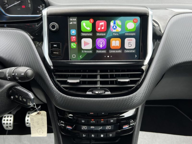 PEUGEOT 208 PHASE 2 FELINE 1.2 110 Cv TOIT PANO CUIR APPLE & ANDROID 17 900 Kms - GARANTIE 1 AN