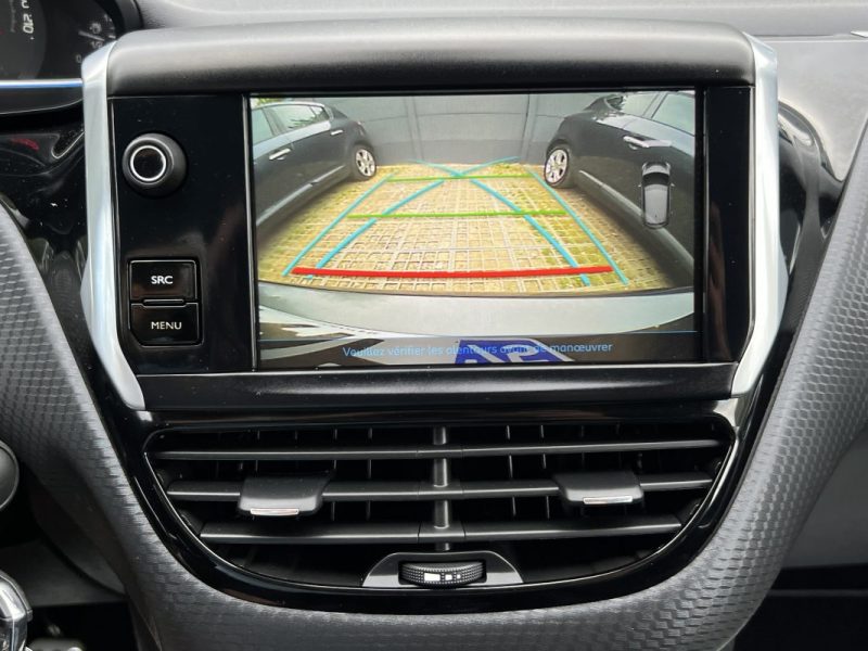 PEUGEOT 208 PHASE 2 FELINE 1.2 110 Cv TOIT PANO CUIR APPLE & ANDROID 17 900 Kms - GARANTIE 1 AN