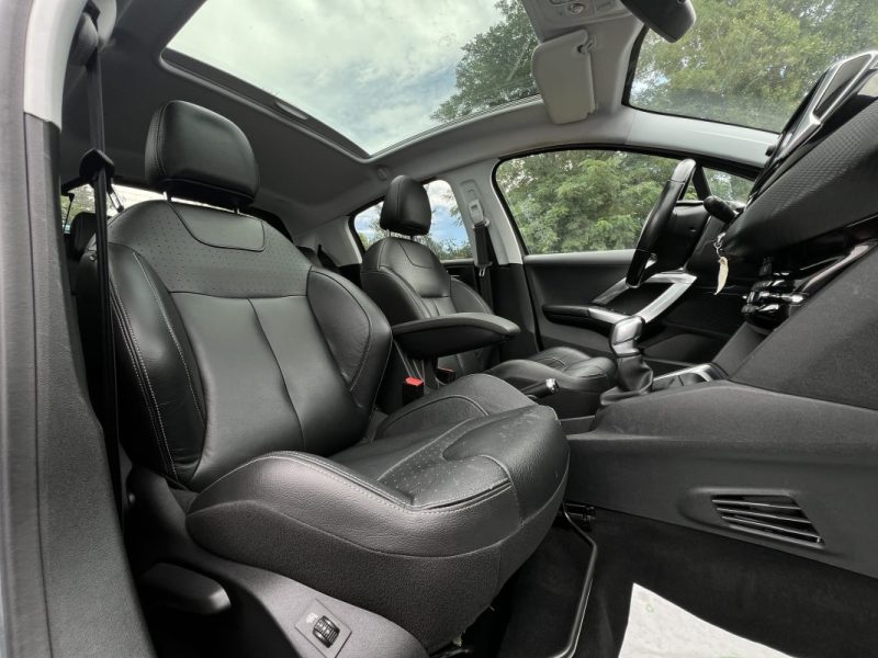 PEUGEOT 208 PHASE 2 FELINE 1.2 110 Cv TOIT PANO CUIR APPLE & ANDROID 17 900 Kms - GARANTIE 1 AN