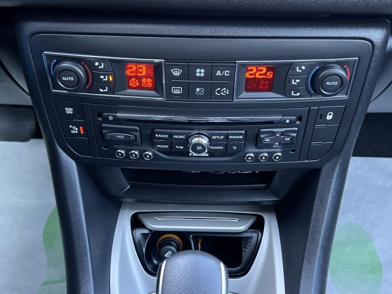 CITROEN C5 II PHASE 2 1.6 E HDI 115 Cv BOITE AUTOMATIQUE GPS / 15 805 KMS REELS - GARANTIE 1 AN