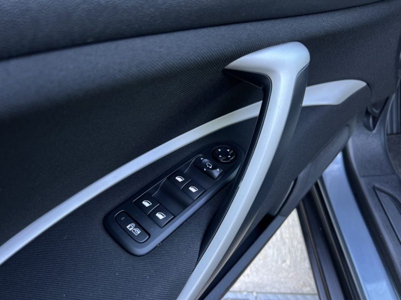 CITROEN C5 II PHASE 2 1.6 E HDI 115 Cv BOITE AUTOMATIQUE GPS / 15 805 KMS REELS - GARANTIE 1 AN