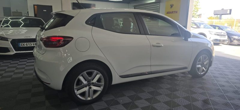 RENAULT CLIO 2022