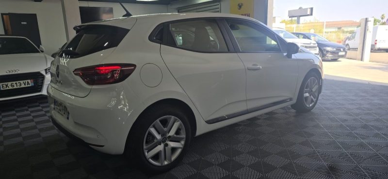 RENAULT CLIO 2022