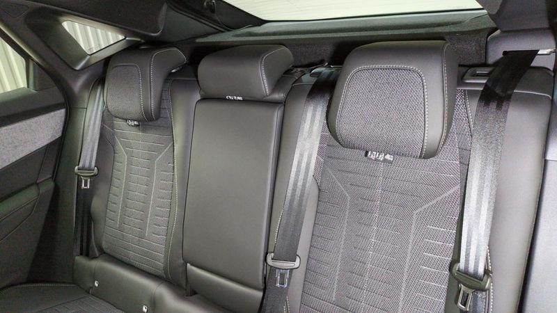 Peugeot 3008 nouveau Hybrid 145 e-dcs6 gt