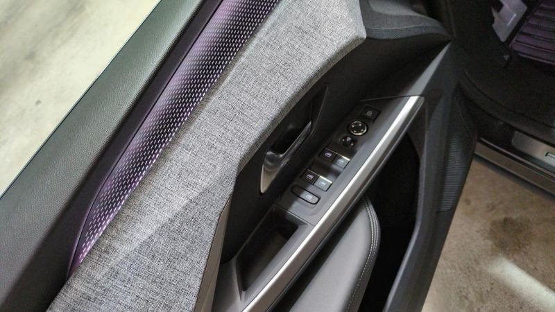 Peugeot 3008 nouveau Hybrid 145 e-dcs6 gt