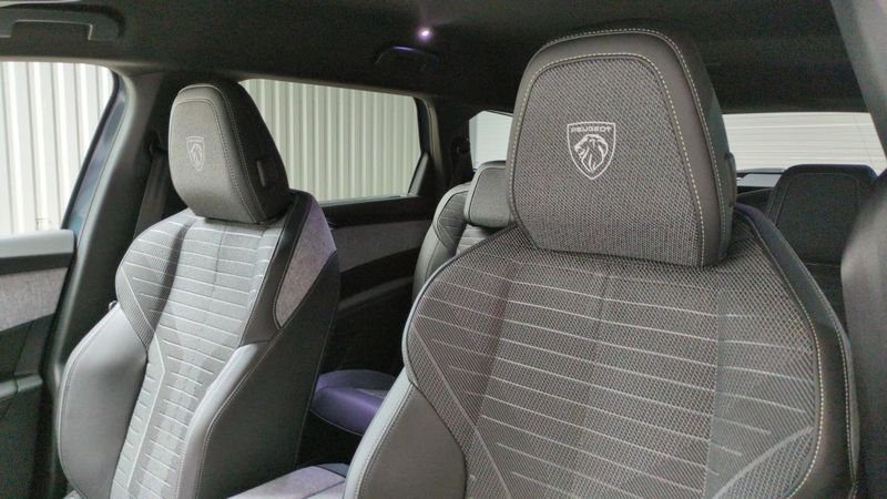 Peugeot 5008 nouveau Hybrid 145 e-dcs6 gt