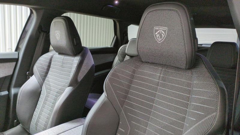 Peugeot 5008 nouveau Hybrid 145 e-dcs6 gt