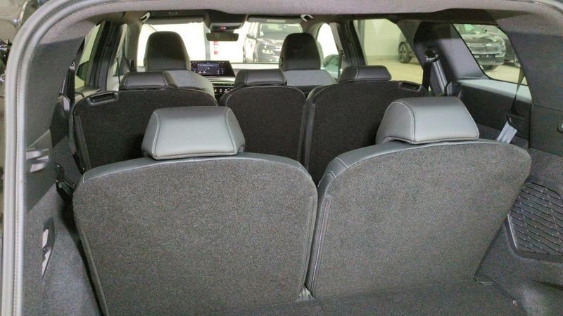 Peugeot 5008 nouveau Hybrid 145 e-dcs6 gt