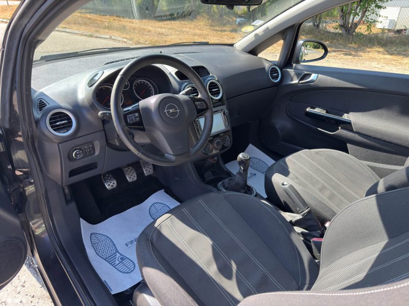 OPEL CORSA D 2014