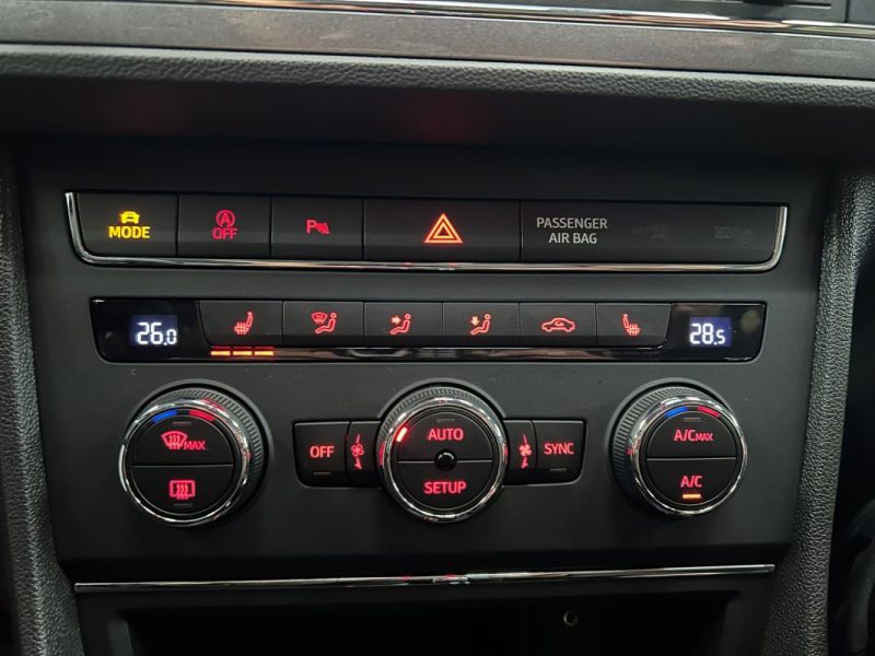 Seat LEON 2016 III 2.0 TDI 184 FR DSG*PANO*LED*SOUND*