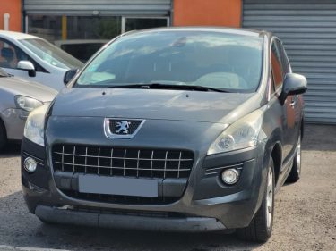 PEUGEOT 3008 Monospace 2013