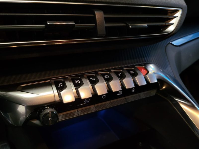 PEUGEOT 5008 1.5 BlueHDi 130cv ACTIVE BUSINESS 7 PLACES / ATTELAGE + CARPLAY + 2 EME MAIN /