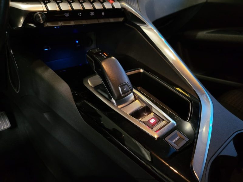 PEUGEOT 5008 1.5 BlueHDi 130cv ACTIVE BUSINESS 7 PLACES / ATTELAGE + CARPLAY + 2 EME MAIN /