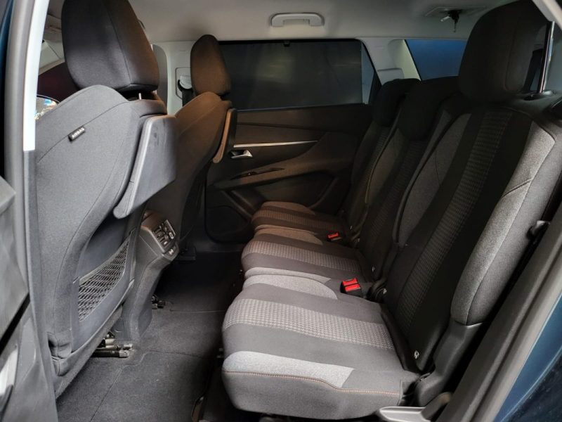 PEUGEOT 5008 1.5 BlueHDi 130cv ACTIVE BUSINESS 7 PLACES / ATTELAGE + CARPLAY + 2 EME MAIN /