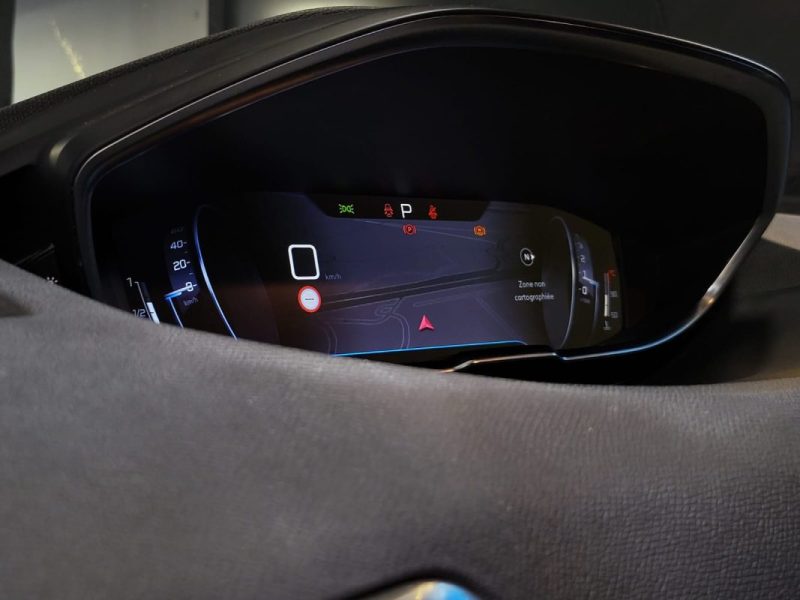 PEUGEOT 5008 1.5 BlueHDi 130cv ACTIVE BUSINESS 7 PLACES / ATTELAGE + CARPLAY + 2 EME MAIN /