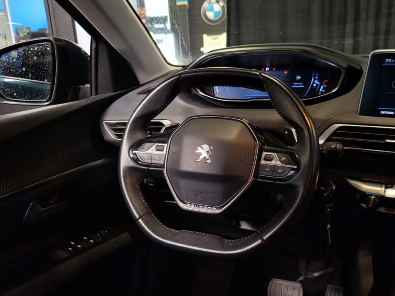 PEUGEOT 5008 1.5 BlueHDi 130cv ACTIVE BUSINESS 7 PLACES / ATTELAGE + CARPLAY + 2 EME MAIN /