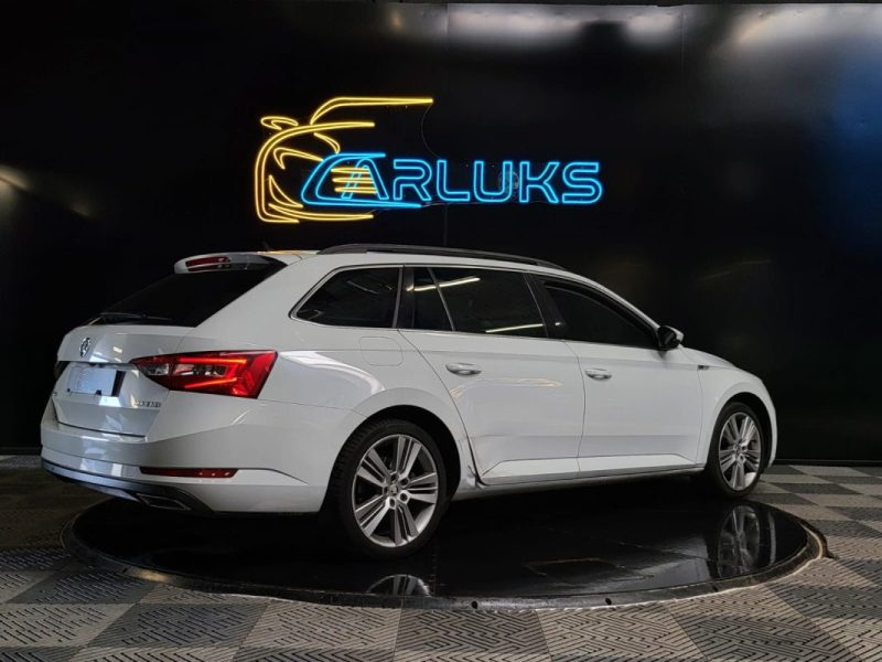 SKODA SUPERB 1.6 TDI 120CV SPORTLINE / TOIT OUVRANT + SIEGES CUIR ELECTRIQUES + VOLANT ALCANTARA /