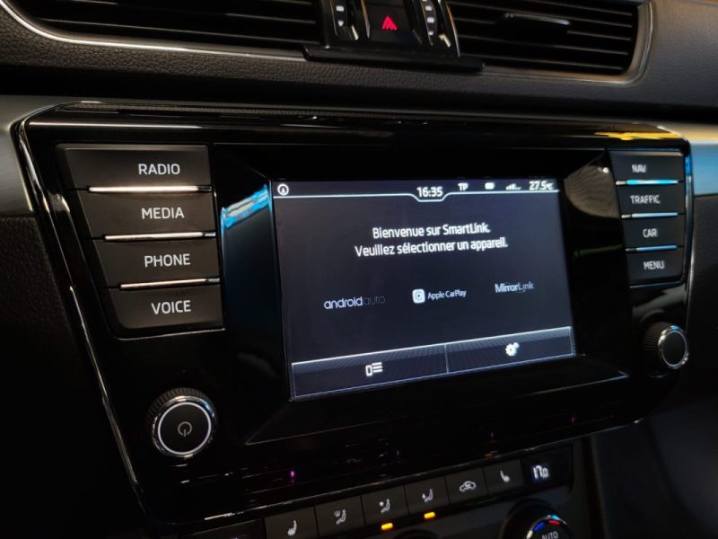 SKODA SUPERB 1.6 TDI 120CV SPORTLINE / TOIT OUVRANT + SIEGES CUIR ELECTRIQUES + VOLANT ALCANTARA /