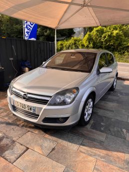 OPEL ASTRA H 2004