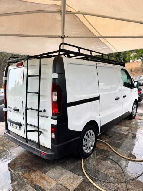 RENAULT TRAFIC 2016