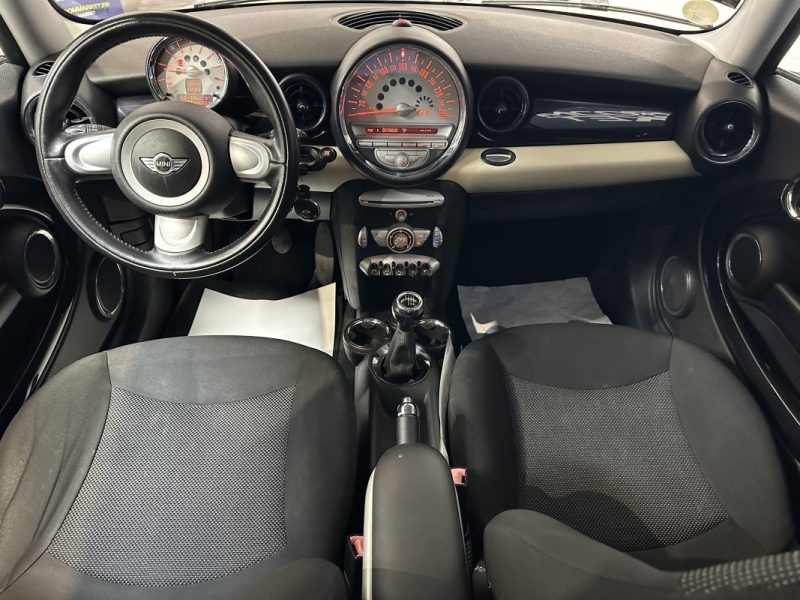 MINI MINI CLUBMAN 1.6i 120ch 2008