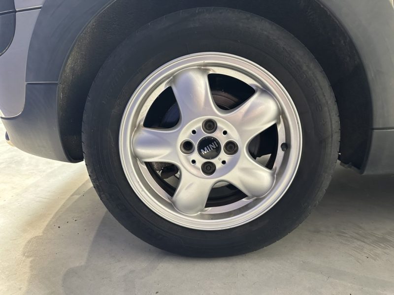 MINI MINI CLUBMAN 1.6i 120ch 2008