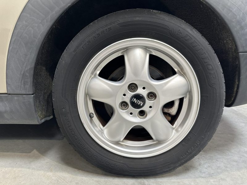 MINI MINI CLUBMAN 1.6i 120ch 2008