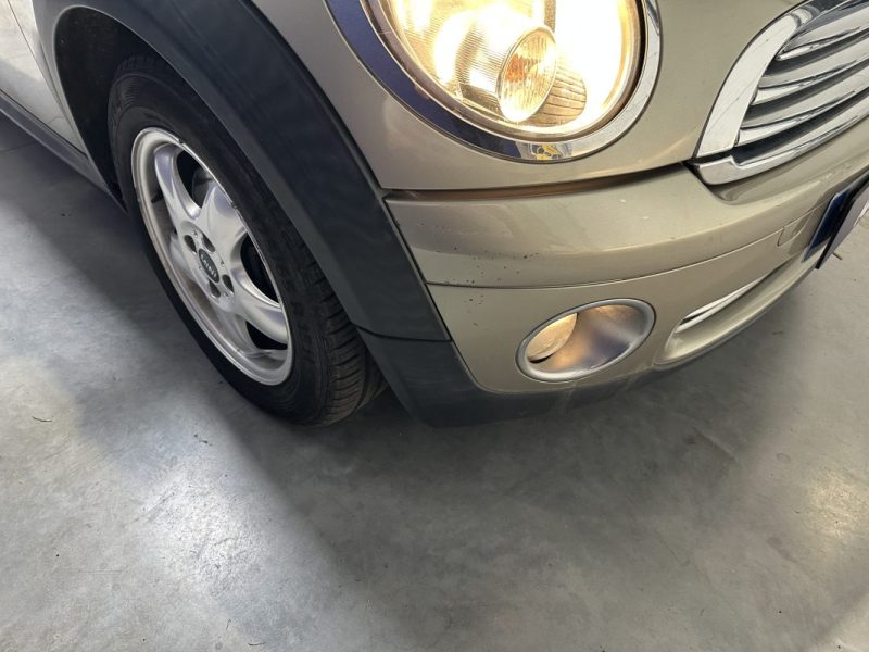 MINI MINI CLUBMAN 1.6i 120ch 2008