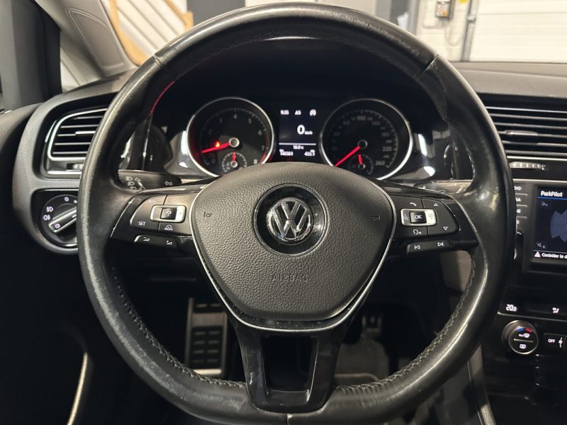 VOLKSWAGEN GOLF 2016