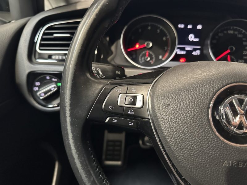 VOLKSWAGEN GOLF 2016