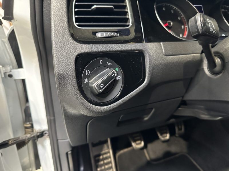 VOLKSWAGEN GOLF 2016