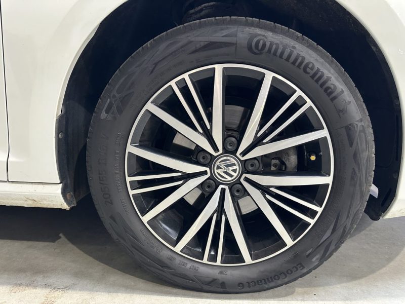 VOLKSWAGEN GOLF 2016