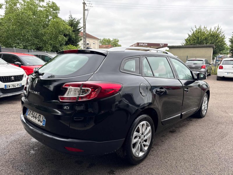 RENAULT MEGANE Estate  2012