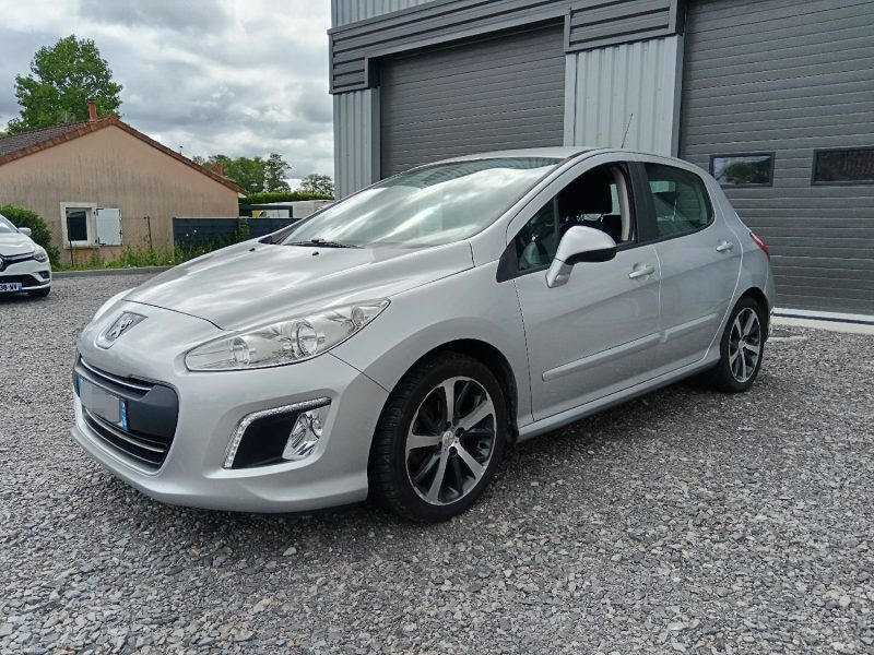 PEUGEOT 308 1.6 HDI 92 FAP Active 5p / BLUETOOTH / REGULATEUR  / EMBRAYAGE NEUF SUIVI COMPLET