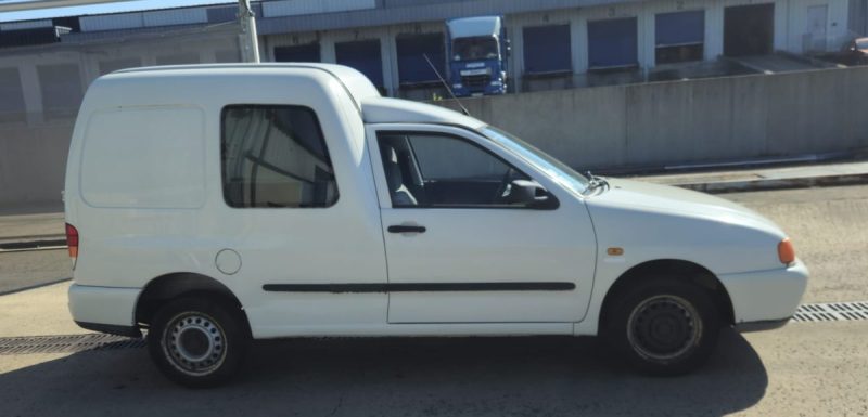 VOLKSWAGEN CADDY van sdi 70 ch 2003