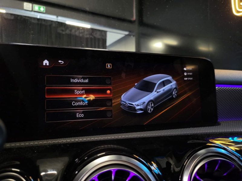 MERCEDES CLASSE A 180 136ch PROGRESSIVE LINE / TOIT OUVRANT + LUMIERE D'AMBIANCE + SIEGES CHAUFFANTS