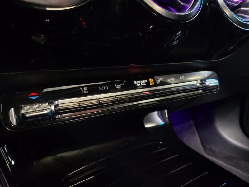 MERCEDES CLASSE A 180 136ch PROGRESSIVE LINE / TOIT OUVRANT + LUMIERE D'AMBIANCE + SIEGES CHAUFFANTS