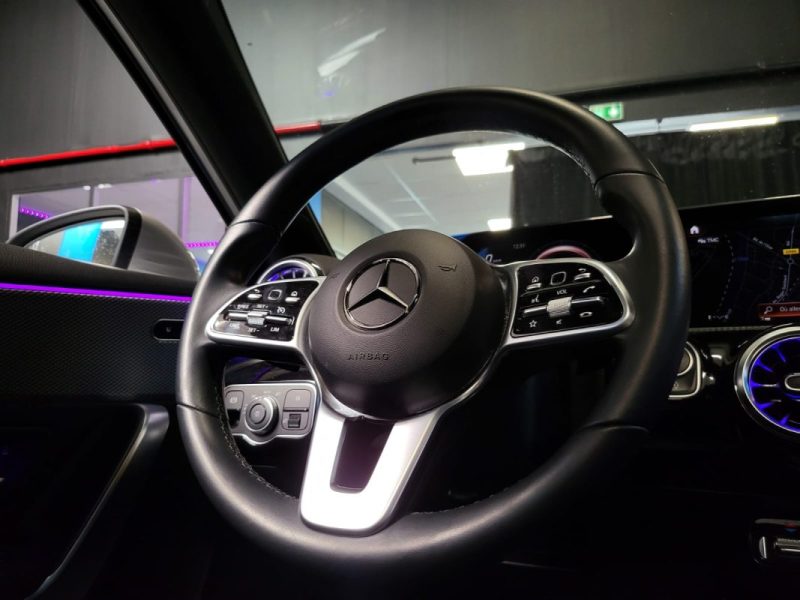 MERCEDES CLASSE A 180 136ch PROGRESSIVE LINE / TOIT OUVRANT + LUMIERE D'AMBIANCE + SIEGES CHAUFFANTS