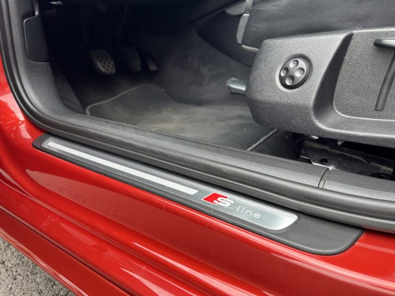 AUDI A4 LIMOUSINE 2014