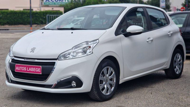 PEUGEOT 208 2020
