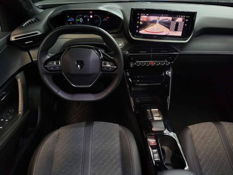 PEUGEOT 2008 e-2008 156ch Allure