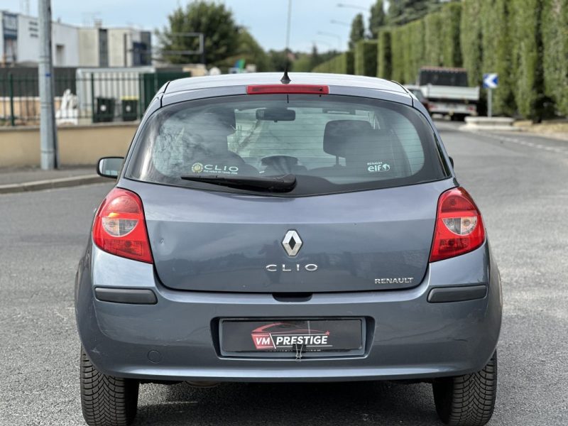 RENAULT CLIO 2006