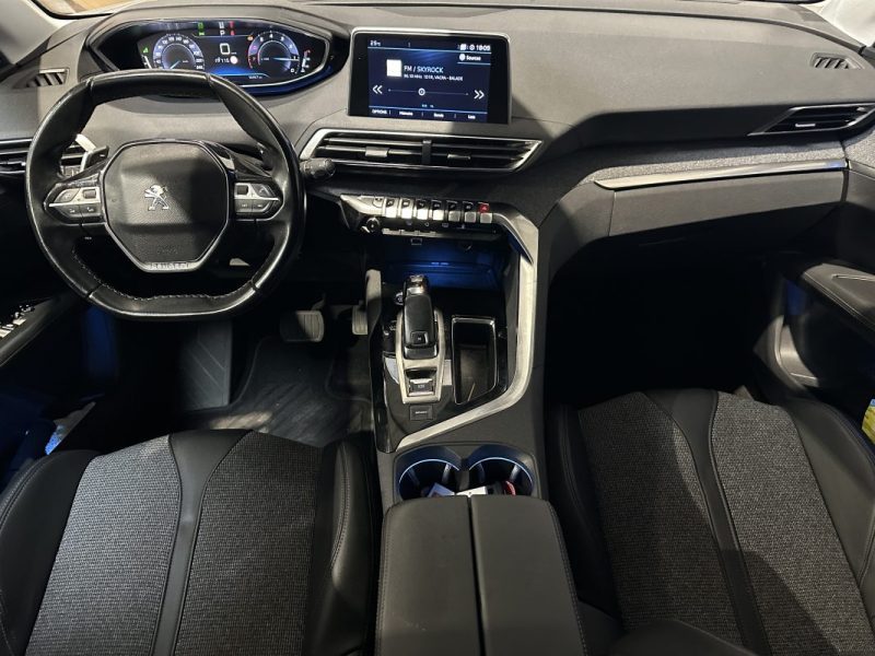 PEUGEOT 3008 1.2 PureTech 130ch Allure S&S EAT8 - DISTRIBUTION OK