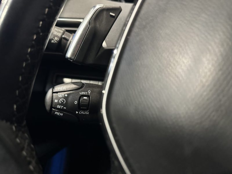 PEUGEOT 3008 1.2 PureTech 130ch Allure S&S EAT8 - DISTRIBUTION OK