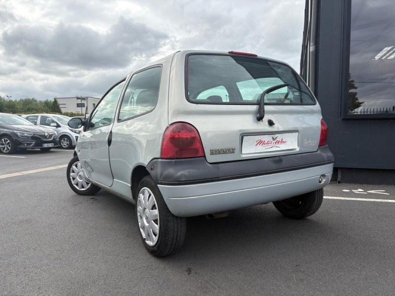 RENAULT TWINGO 2004
